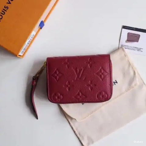 LV 19B570142 Bags 0518